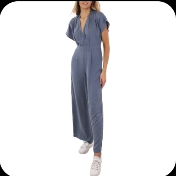 Anthropologie Pants - Anthropologie Maronie Women Wide Leg V Neck Tie Back Jumpsuit M